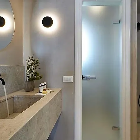 Altera Pars 3* Santorini Island